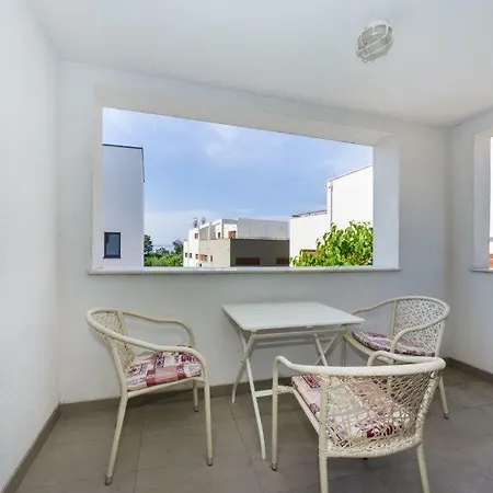 Apartmani Paradise Petrcane Exterior photo